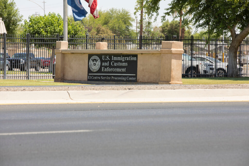 El Centro, California, USA - May 27, 2022: Afternoon light shines on the U.S. Immigration and Customs Enforcement Service Processing Center. Matt Gush - stock.adobe.com